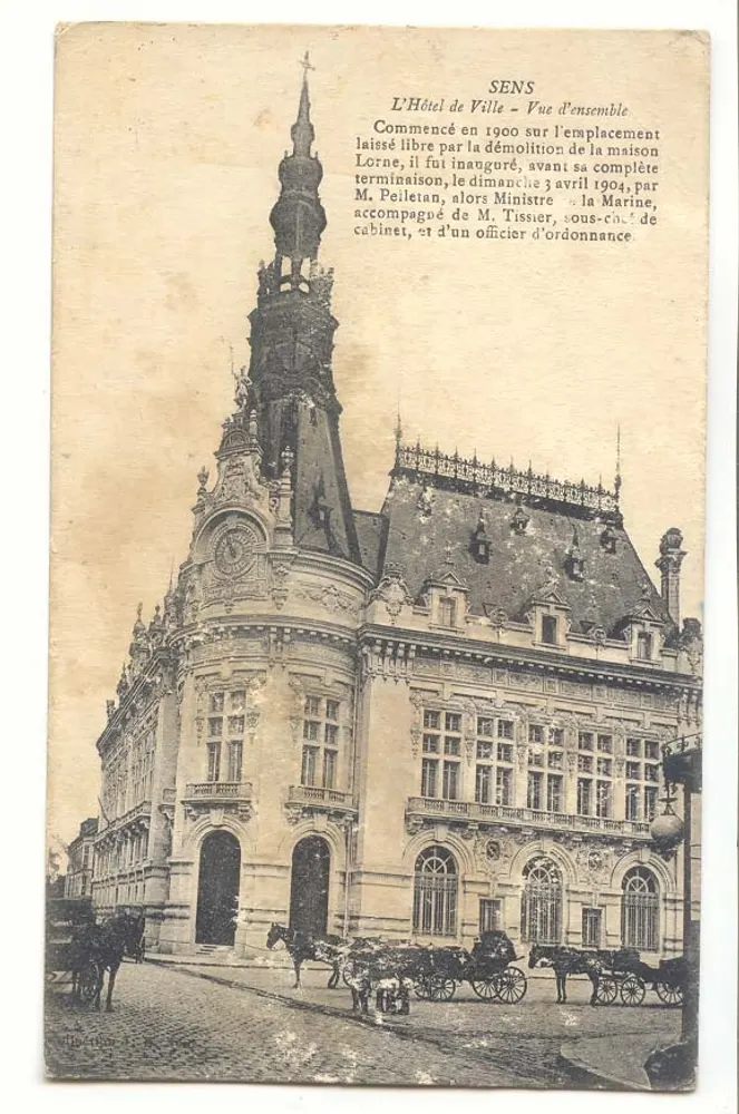 Sens — O Hotel de Ville — Vista geral — Editor: Cidade de Sens, número de série não visível - Frente