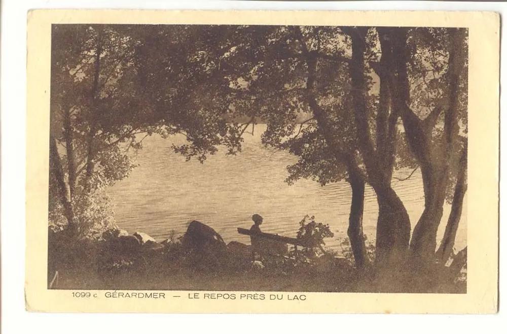 Gérardmer — O descanso perto do lago — 1099 c - Frente