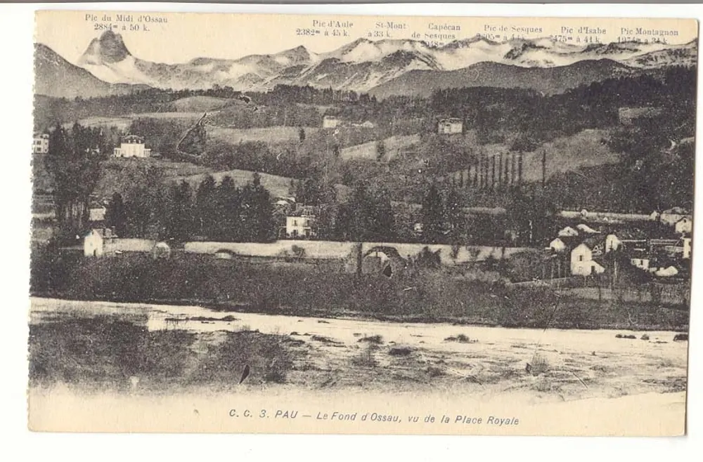 Der Fond d'Ossau, gesehen von der Place Royale — C.G. 3. PAU - Vorderseite
