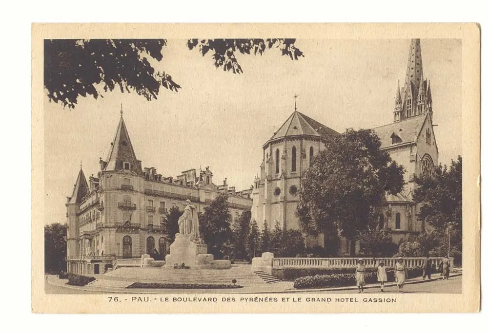 Pau - Der Boulevard des Pyrénées und das Grand Hôtel Gassion - Vorderseite