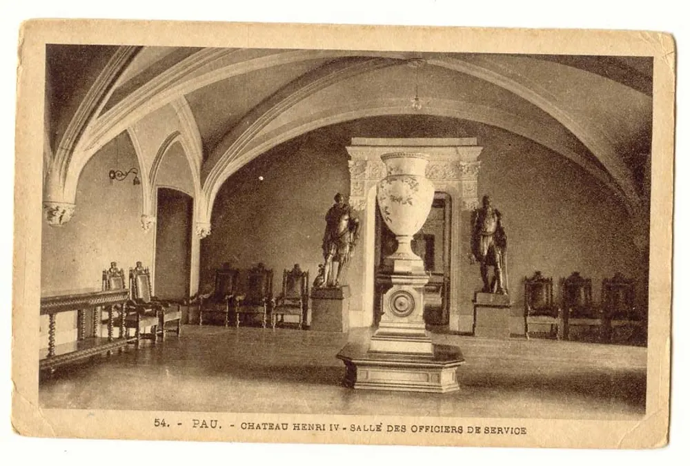 Pau - Schloss Henri IV - Zimmer der Offiziere - Vorderseite