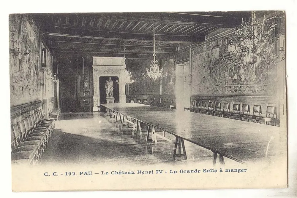 Pau - Schloss Henri IV - Die Große Speisehalle - Vorderseite