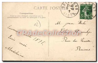 Soissons — Pensionaat van de Kruis — De Grot — Achterkant