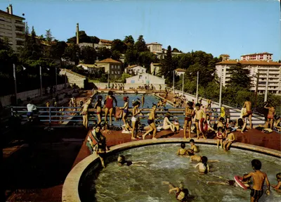 A Piscina — Privas (Ardèche) — Edições 'LA CIGOGNE'