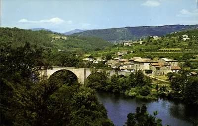 Em torno de Vans — Hambonas (Ardèche) — Edições La Cigogne