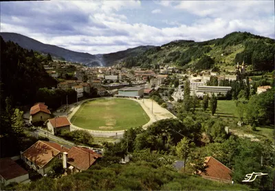 Le Cheylard — Estádio — L'Ardeç-é Touristique
