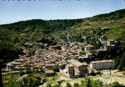 Largentière (Ardèche) — Vista Geral — Edições Hachette