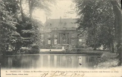 Castelo de Montvillers — Cour d'Honneur, Bazeilles — Suzaine Pierson, editor Sedan, n°85