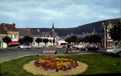 Fumay (08) — A Praça Aristide Briand — Edição 'La Cigueny Sodalea'