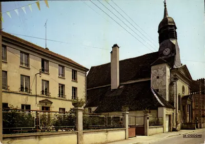 Trainel (10)-Aube — Casa de Repouso e Igreja São Antônio — Edições La Cigogne