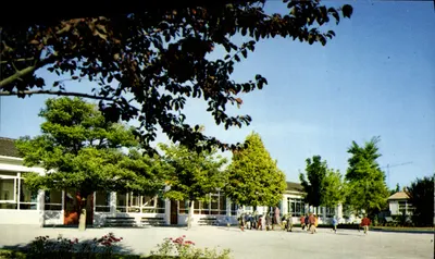 Saint-André-les-Vergers — Escola Maternal Thiers — Edições 'La Cigogne'