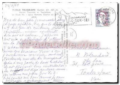 Vic-sur-Cère — Widok z lotniska wioski i klasztoru romańskiego — Wydawnictwo Miasta Vic-sur-Cère — Rewers