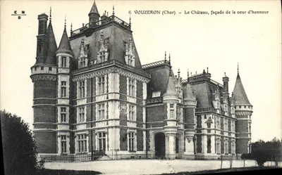 Vouzeron (Cher) — O Castelo, fachada da cour d'honneur — Editor E.M.B. n°6