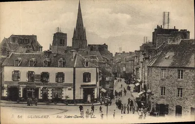 Guingamp — Rue Notre-Dame — Restaurant Guillerm-Quère — LL.