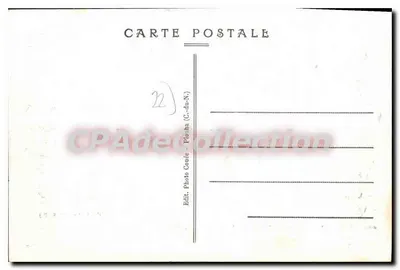 PLOUHA (C.-du-N.) - KERMARIA-EN-ISQUIT - Groep van Statuen van de Kapel (13e eeuw) — Achterkant
