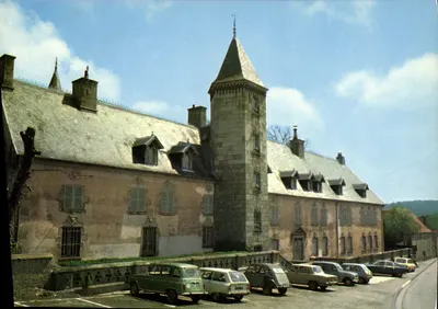 O Castelo — Crocq (Creuse) — Éditions du LYS
