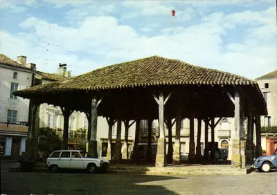 A Halle de Belvès (Dordogne) — editor CPADeCollection, n°7