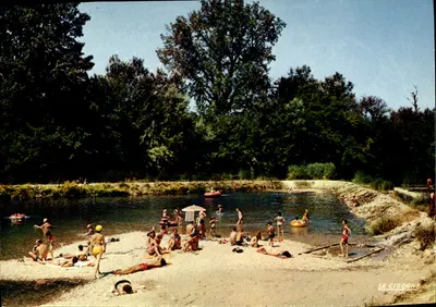 A Praia de Garamel — Sommières (Gard) — Edições LA CIGOGNE