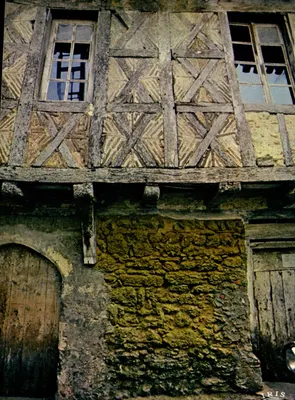 Cazaubon (Gers) — Casa antiga no antigo Cazaubon — éd. cap théojac n°320176