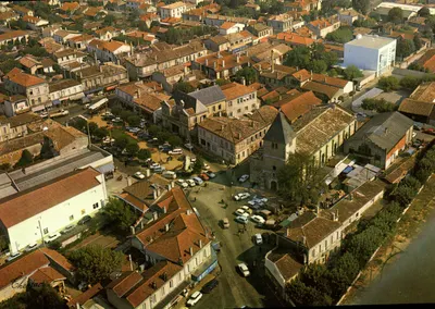 Pessac — vista aérea — Éditions Modernes & Théoloec