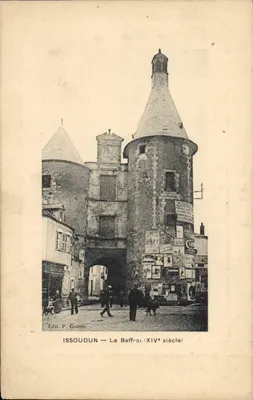 Issoudun — Le Beffroi (XIVe siècle) — Edit. P. Cousin