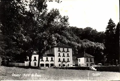 Uriage - Hôtel du Parc — éditeur Fousset, n° de série non visible