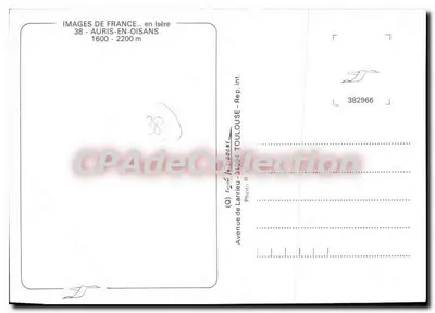Auris en Oisans — vue hivernale des bâtiments — Images de France, Toulouse — Verso