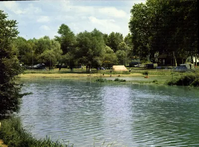 Aire sur l'Adour — Camping ao longo do Adour — Edições « Thédiac »