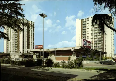 Centro Comercial 'La Chapelle' — Andrézieux-Bouthéon (Loire) — Edições 'La Cigogne'