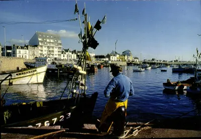 La Turballe (Loire-Atlantique) — O porto — IRIS, n° 440698