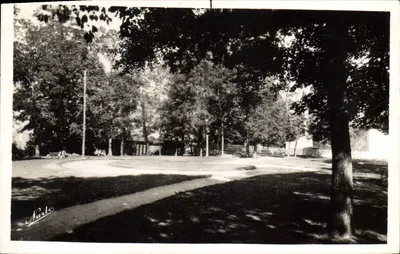 Langogne - Jardim Público — Centro Turístico — editor NARBO, n°21