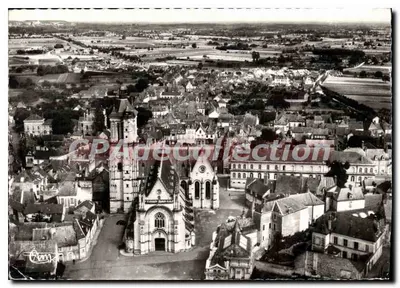 Beaufort-en-Vallée — Vue générale aérienne — Éditions Aériennes Combier
