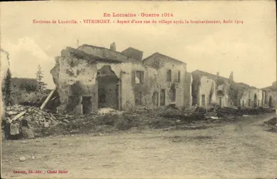 Vitrimont — Aspect de uma rua do vilarejo após o bombardeio, Agosto 1914 — Quantin, lib.-editora - Cliché Dirier