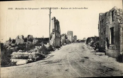 Ruínas da Grande-Rue em Montfaucon-d'Argonne — Batalha da Argonne — Éditeur La Bonne, n° 4163
