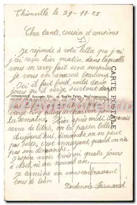 Thionville - Plac Rynek — widok placu z budynkami i przechodniami — wydawca P. Bonnemine, nr 28 — Rewers