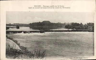 Decize - Barragem móvel na Loire (utilizada para o trânsito do Canal lateral para o Canal do Nivernais) — Libr. Th. Ropiteau, Nevers