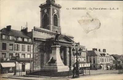 Maubeuge - A Praça das Armas — editor L.S.H., n°13
