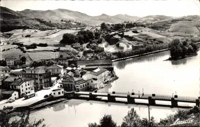 Béhobie (Fronteira Franco-Espanhola) — O Ponte Internacional ligando Béhobie (França) a Béhobia (Espanha) — L. Lavielle, Pénastre, Micholat