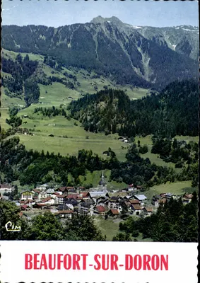Beaufort-sur-Doron — vista geral e o Outrey (alt. 2.352 m) — Cim