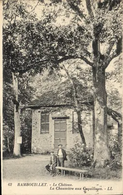 Rambouillet - Le Château. La Chaumière aux Coquillages - LL