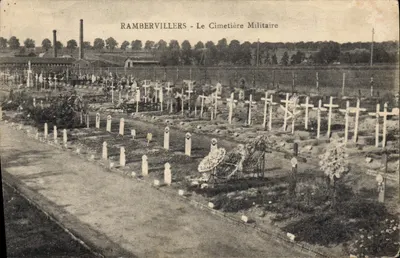 Rambervillers - O Cemitério Militar — Bilhete postal antigo da coleção CPAdéCollection
