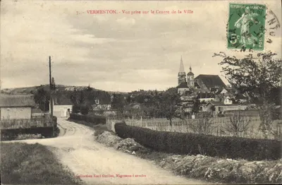 Vermenton - Vista tirada do Centro da Cidade — Coleção Karl Guillot, Migennes-Laroche