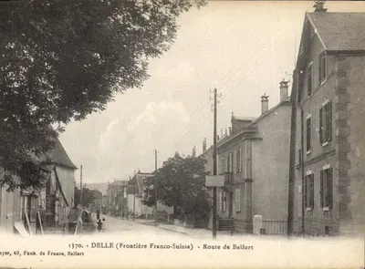 Delle (Fronteira França-Suíça) — Rua de Belfort — editor Mayer, 49, Faub. de France, Belfort, n° 1370