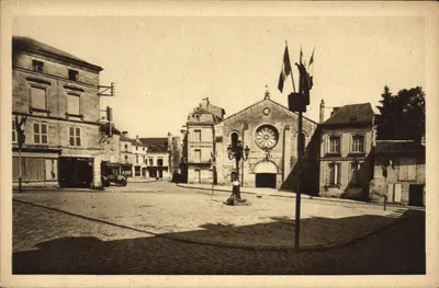Loudun - Praça Santa Cruz — editor Constanty, n°86