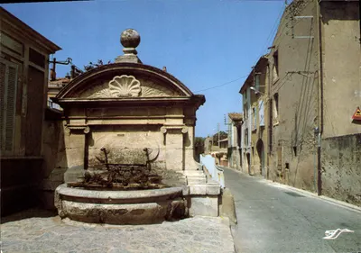 Eyguières (B.-du-R.) — A fonte Caracol — Foto S. Miron