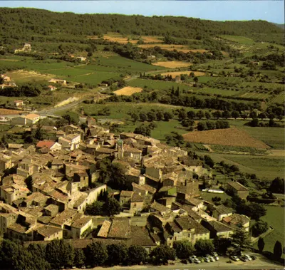 Lourmarin (Vaucluse) — Vue générale — Éditions GELLARD, n° V.62852