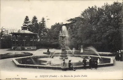 Luçon (Vendée) - Le Bassin du Jardin Public — Artaud et Nozais, Nantes, n°45