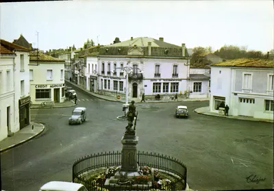Saujon (Charente-Maritime) — A Place Denièrt-Rochereau — Éditions Théo Jac, Limoges
