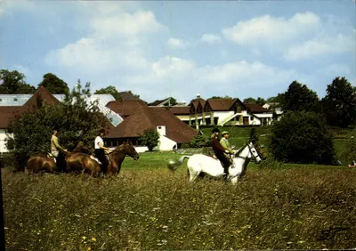 Equitação na campina — Club Méditerranée POMPADOUR (Corrèze) — Imprimée en France