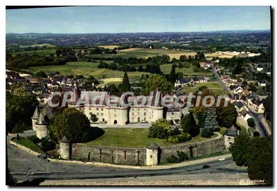 Castelo de Pompadour — Vista aérea — Edições La Cigogne
